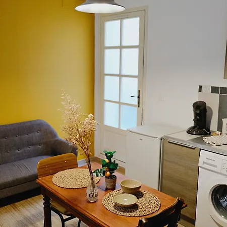 Maisonnette Villeneuvoise Apartment *